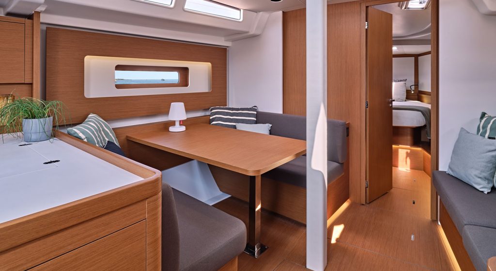 Guest cabin
